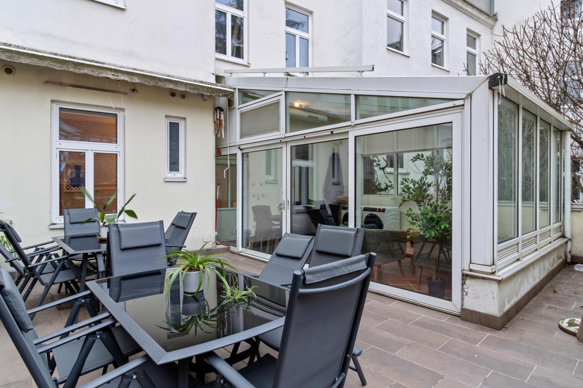 Very Spacious Apartment With A Wintergarden And Terrace, 1 Minute To Tram Station Viena Exterior foto