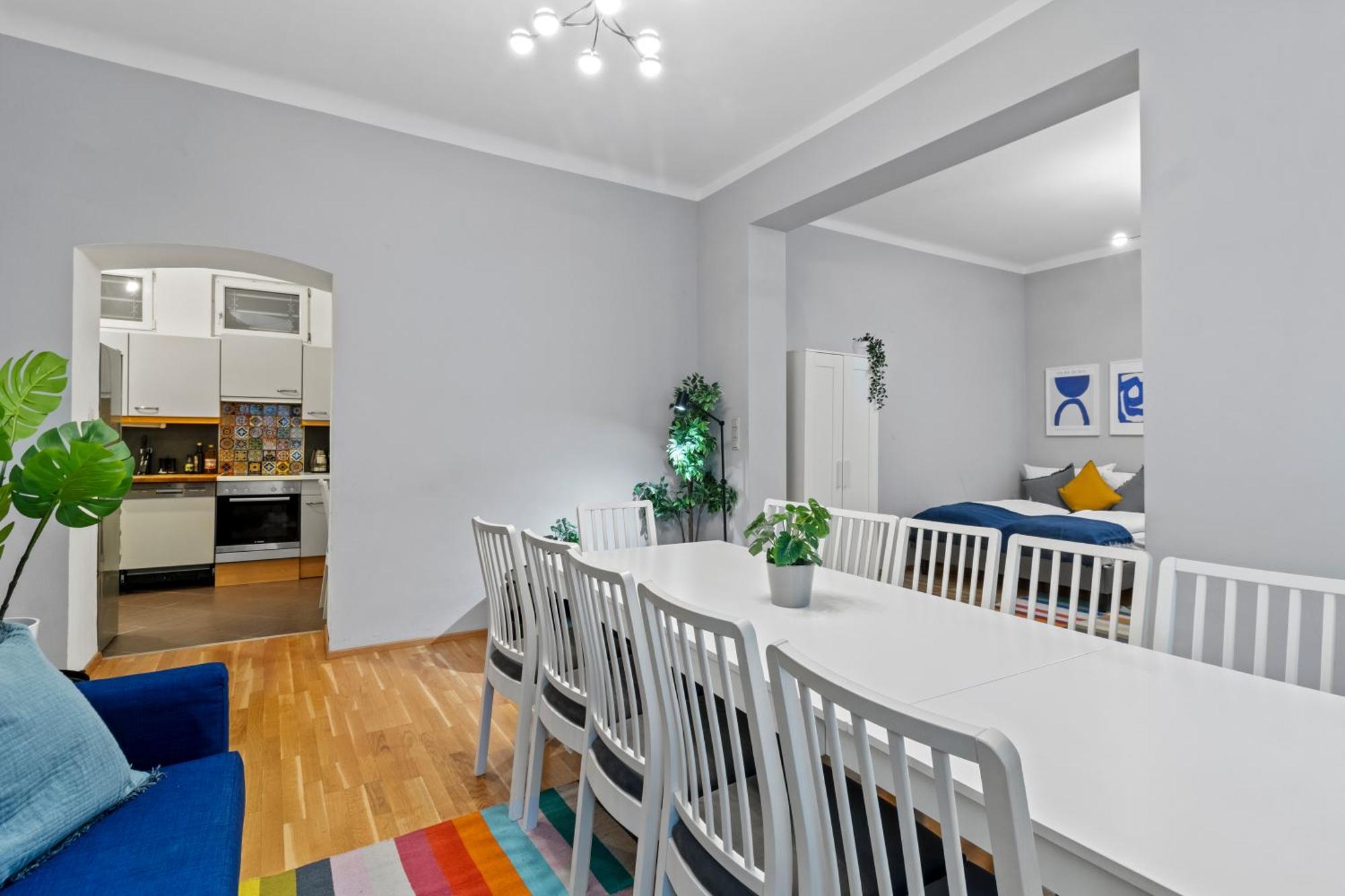 Very Spacious Apartment With A Wintergarden And Terrace, 1 Minute To Tram Station Viena Exterior foto